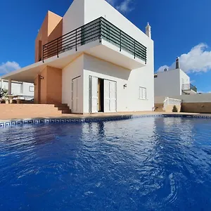 Happy Family - Villa